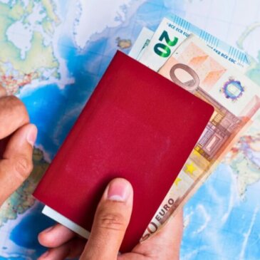 Taxele pentru vizele Schengen ar putea crește în curând cu 12% din cauza inflației